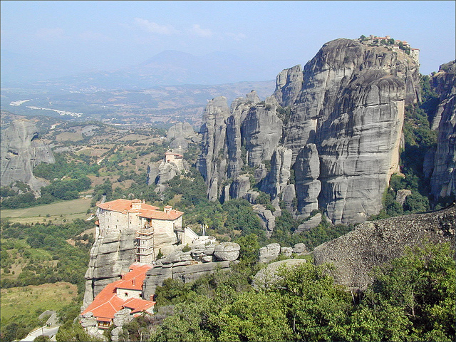 Le Grand Météore en Grèce, un monastère fondé par Saint Athanase